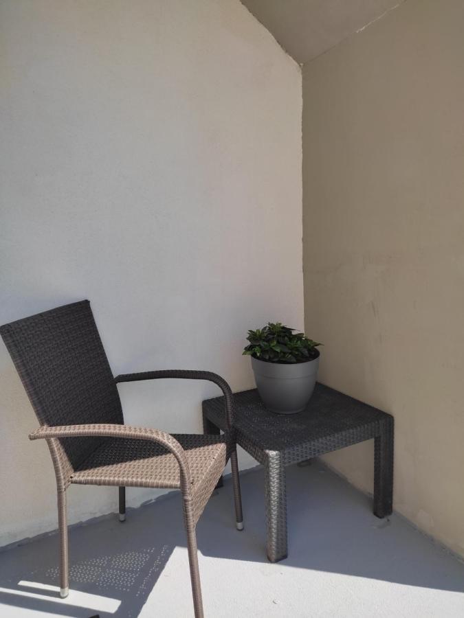 PUY Three Lions Apartment Number 2 מראה חיצוני תמונה