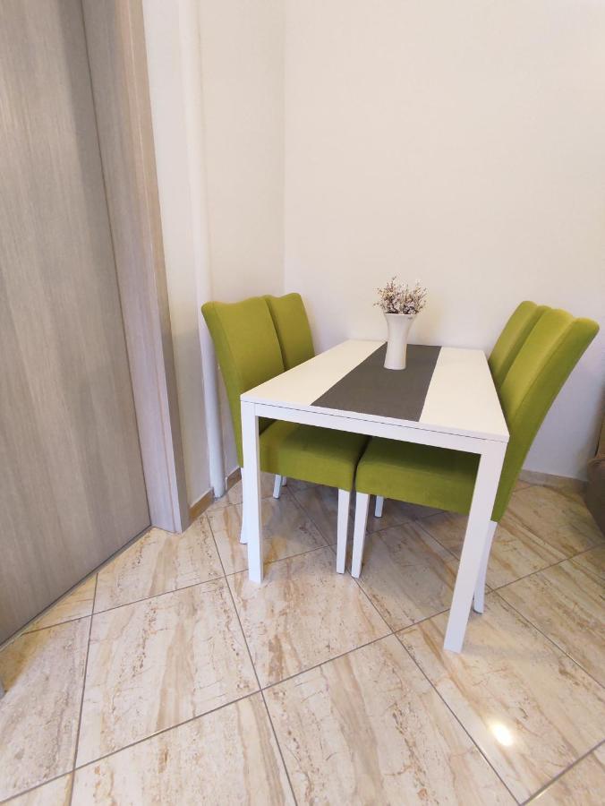PUY Three Lions Apartment Number 2 מראה חיצוני תמונה