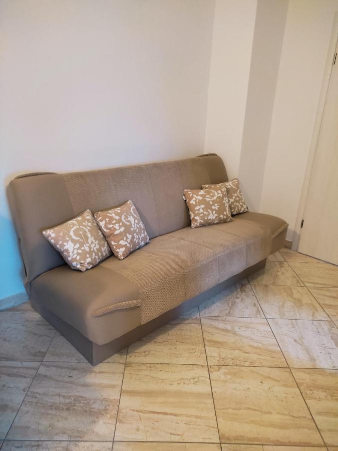 PUY Three Lions Apartment Number 2 מראה חיצוני תמונה