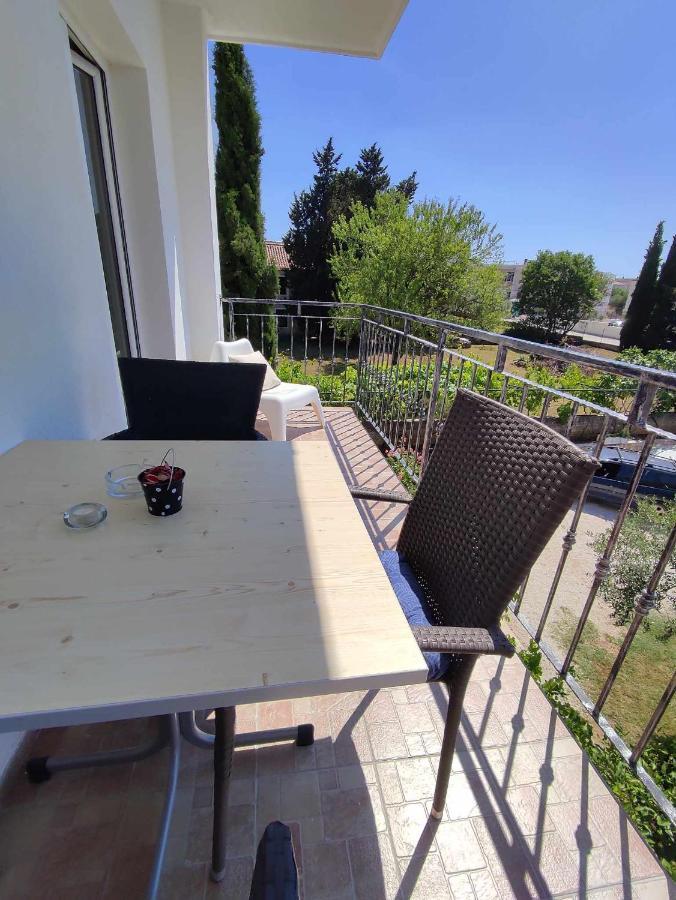 PUY Three Lions Apartment Number 2 מראה חיצוני תמונה